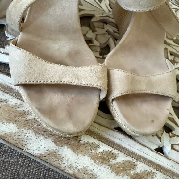 Burberry Cream Suede Leather Ankle Wrap Wedge Sandals Shoes Women’s 37 US 7 - Picture 14 of 16